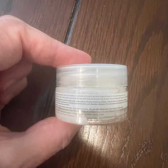 NatureLab Perfect Shine Clarifying Scalp Scrub - Picture 2 of 3